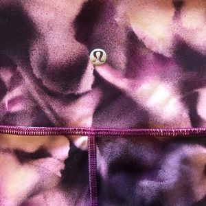 Lululemon Purple Floral Print Athletic Leggings